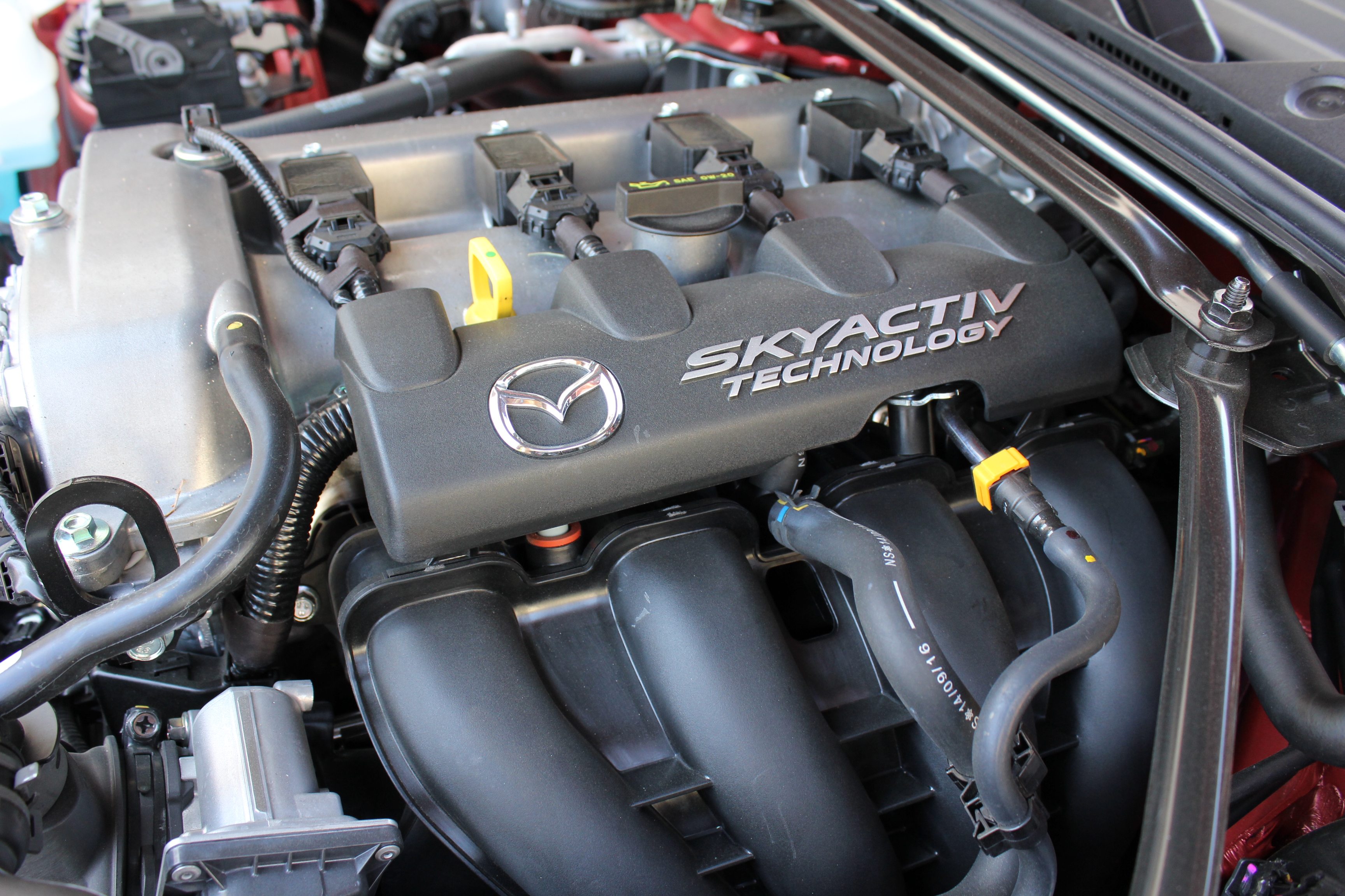 Насколько надежен двигатель. Р0421 Мазда сх5. Двигатель скайактив Мазда. Двигатель Скай Актив Мазда. Двигатели Mazda CX-5 ke 2.0.