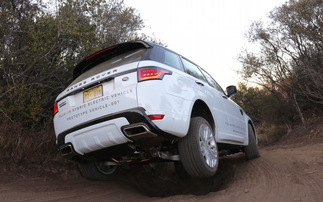 Land Rover Re-Engineers Off-Roading With Its First Plug-In Hybrid 4×4