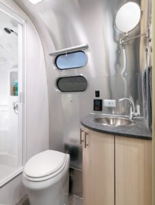 airstream flying cloud