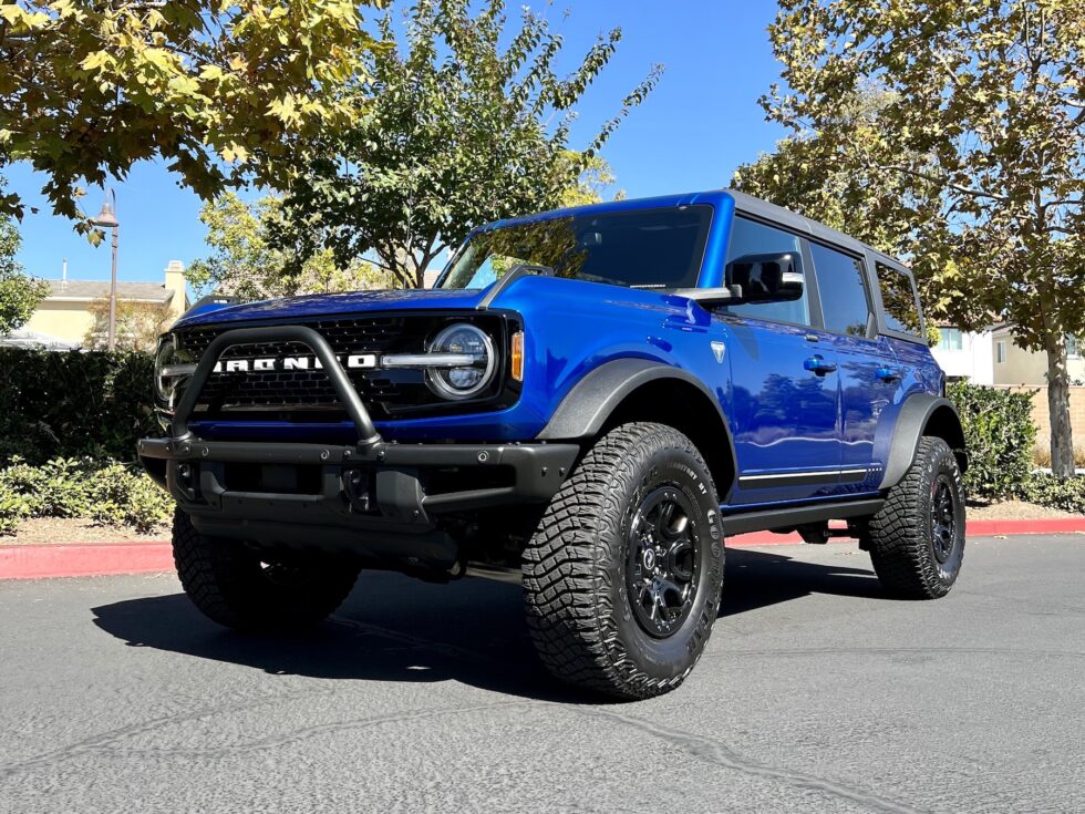 2021 Ford Bronco First Edition Review | Video - MilesPerHr