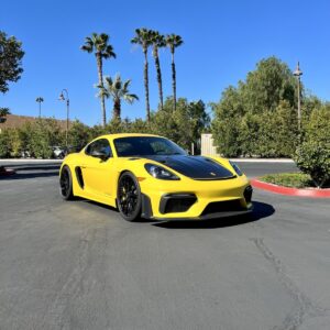 Cayman GT4 RS